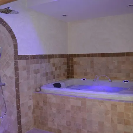 Nuit Romantique Apartment *