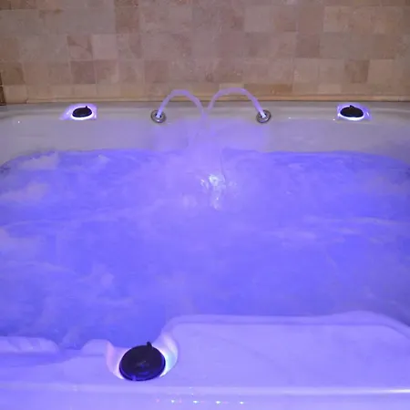Nuit Romantique Apartment L'Isle-sur-la-Sorgue
